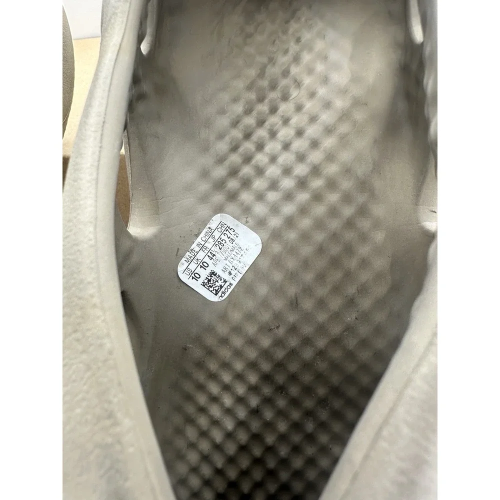 adidas Yeezy Foam Runner Stone Taupe Men's Size 10 ID4752